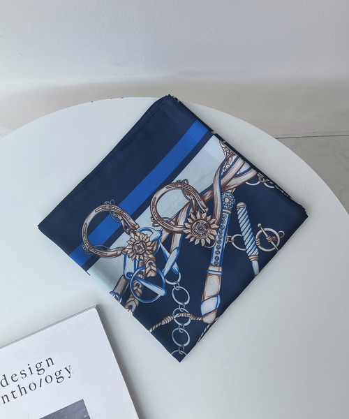 AS KNOW AS plus(アズノゥアズプラス)の「ヴィンテージ風大判スカーフ 90×90(バンダナ/スカーフ・レディース・F/E/D/C/B/A/H/J/K/L/G/I・FREE)」の14枚目の写真