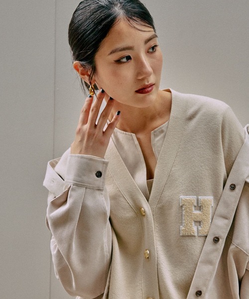 GLOBAL WORK（グローバルワーク）の「スウェットライクロゴVネックカーディガン/571352（カーディガン/ボレロ・レディース・オートミール/ネイビー・LARGE/MEDIUM）」の4枚目の写真