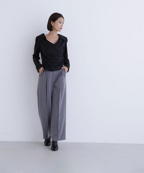 NATURAL BEAUTY BASIC(ナチュラルビューティーベーシック)の「◇カシュクールデザインブラウス(シャツ/ブラウス・レディース・ブラック/オフホワイト・MEDIUM/SMALL)」の10枚目の写真