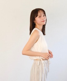 ドローストリングサイドリボントップ / 夏トップス ノースリーブ シンプル 大人カジュアル シャツ ブラウス リボン