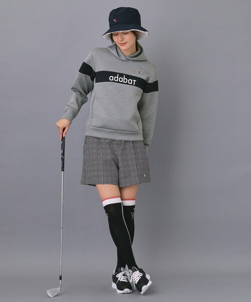 adabat（アダバット）の「【ADABAT NAVY】ブロッキングラインロゴフーディー（パーカー・レディース・グレー/ネイビー・38/40/42）」の8枚目の写真