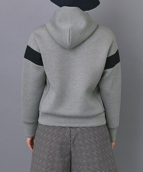 adabat（アダバット）の「【ADABAT NAVY】ブロッキングラインロゴフーディー（パーカー・レディース・グレー/ネイビー・38/40/42）」の4枚目の写真