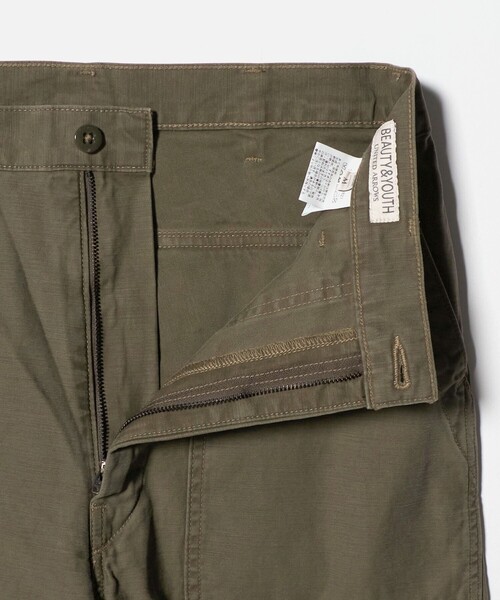 BEAUTY&YOUTH UNITED ARROWS(ビューティーアンドユースユナイテッドアローズ)の「バック サテン ベイカー パンツ NO.9(カーゴパンツ・メンズ・オリーブ/ブラック・XL/S/M/L)」の16枚目の写真