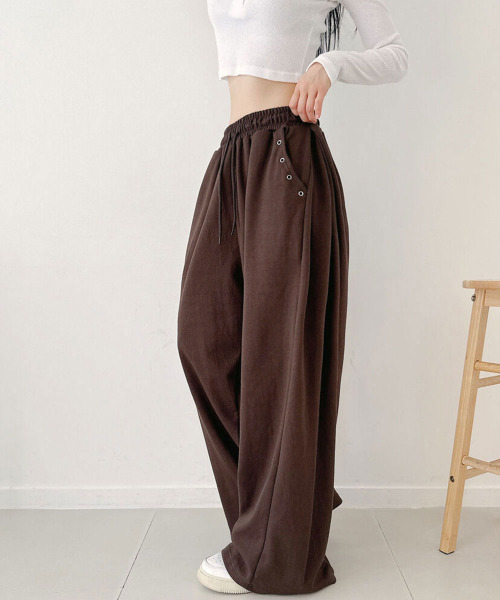 VIVID LADY（ビビッドレディー）の「サイドウエストタック ワイド スウェットパンツ（スウェットパンツ・レディース・グレー/ブラウン/ブラック・FREE）」の11枚目の写真