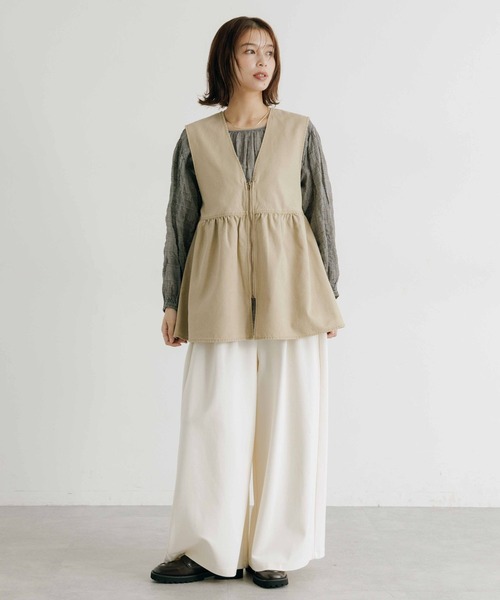 studio CLIP（スタディオクリップ）の「切り替えZIPフレアベスト（ベスト・レディース・ブラック/ライトブルー/ベージュ・FREE）」の13枚目の写真