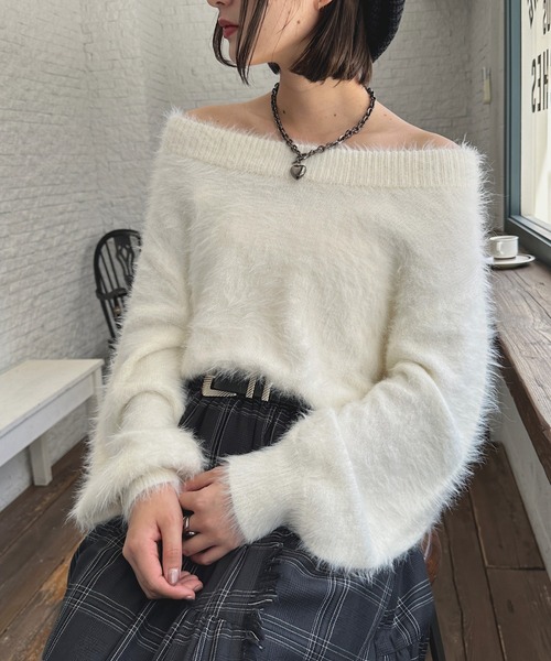 PAGEBOY（ページボーイ）の「【マルチWAYで使える】スリーピーシャギープルオーバー/ニット（ニット/セーター・レディース・グレー/オフホワイト/ブラック/ターコイズブルー/グレー系その他/ブラウン・FREE）」の2枚目の写真