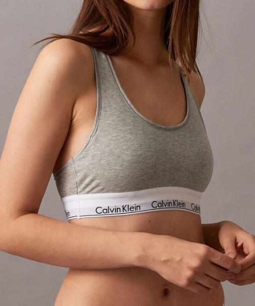 Calvin Klein Underwear(カルバンクラインアンダーウェア)の「CALVIN KLEIN UNDERWEAR/カルバン クライン アンダーウェア/LGHT LINED BRALETTE(スポーツブラ・レディース・ブラック/ホワイト/グレー・M/S)」の3枚目の写真