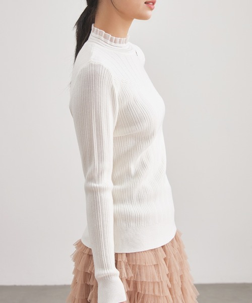 Lace Ladies(レースレディース)の「オフネック フリル チャーム付き ニット トップス(ニット/セーター・レディース・グレイッシュベージュ/ブラック/アイボリー/ダークグレー・FREE)」の16枚目の写真