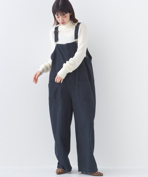 OMNES（オムネス）の「ランダムテレコタートルネック袖くしゅくしゅ長袖ニット（ニット/セーター・レディース・レッド/ダークグレー/ネイビー/ブラック/オフホワイト/ライトブラウン・FREE）」の9枚目の写真