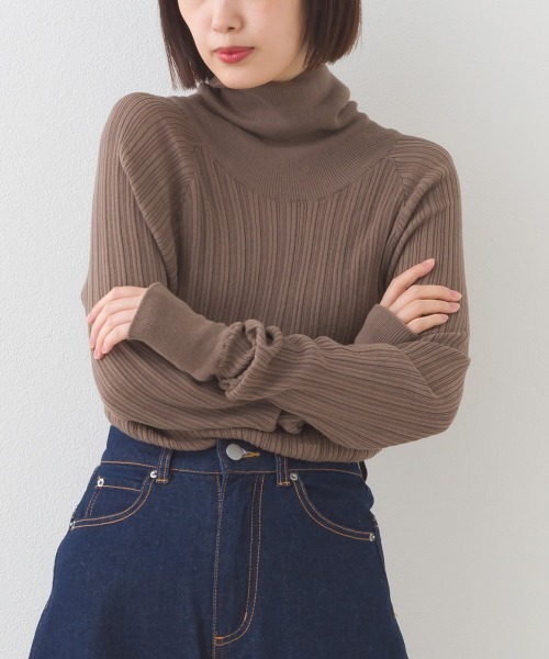 OMNES（オムネス）の「ランダムテレコタートルネック袖くしゅくしゅ長袖ニット（ニット/セーター・レディース・レッド/ダークグレー/ネイビー/ブラック/オフホワイト/ライトブラウン・FREE）」の21枚目の写真