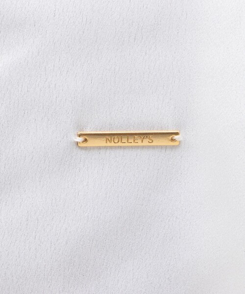 NOLLEY’S(ノーリーズ)の「◇【WEB限定】ウォッシャブルリラックスサテン長袖Tブラウス(シャツ/ブラウス・レディース・ホワイト・38)」の4枚目の写真