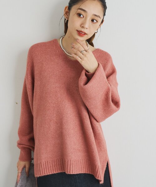 un dix cors(アンディコール)の「ヤクライクVネックニット(ニット/セーター・レディース・グレー/ブラック/パープル/ピンク/ホワイト・FREE)」の5枚目の写真