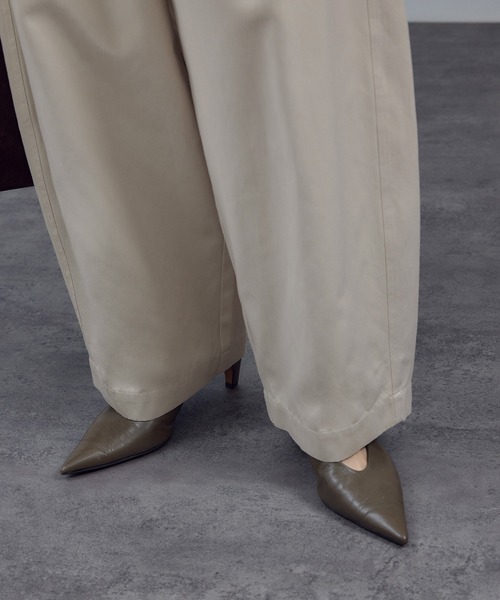 SALON adam et rope'(サロン アダム エ ロペ)の「サテンフェードイージーカーヴィーパンツ(その他パンツ・レディース・ブラウン系その他2/ブラウン系その他3/キナリ・S/M)」の10枚目の写真