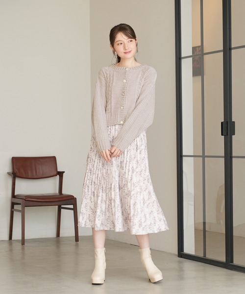 ASTORIA ODIER（アストリアオディール）の「ベロアモールアソートボタンカーディガン（カーディガン/ボレロ・レディース・ブラック/サックスブルー/ピンクベージュ/ホワイト・MEDIUM）」の8枚目の写真