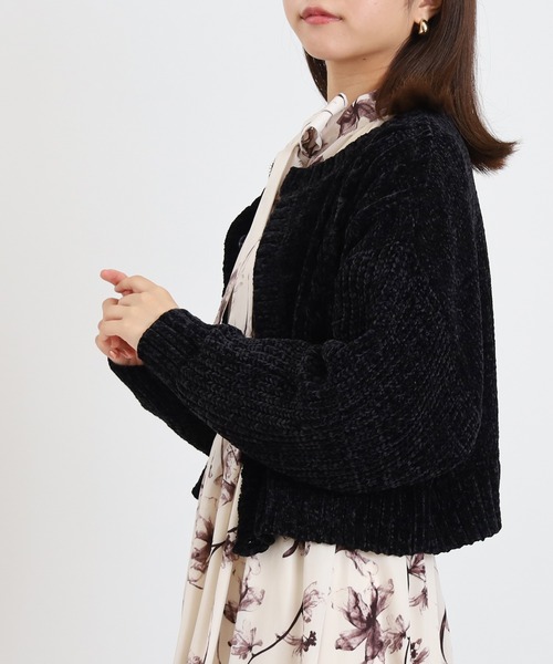 ASTORIA ODIER（アストリアオディール）の「ベロアモールアソートボタンカーディガン（カーディガン/ボレロ・レディース・ブラック/サックスブルー/ピンクベージュ/ホワイト・MEDIUM）」の18枚目の写真