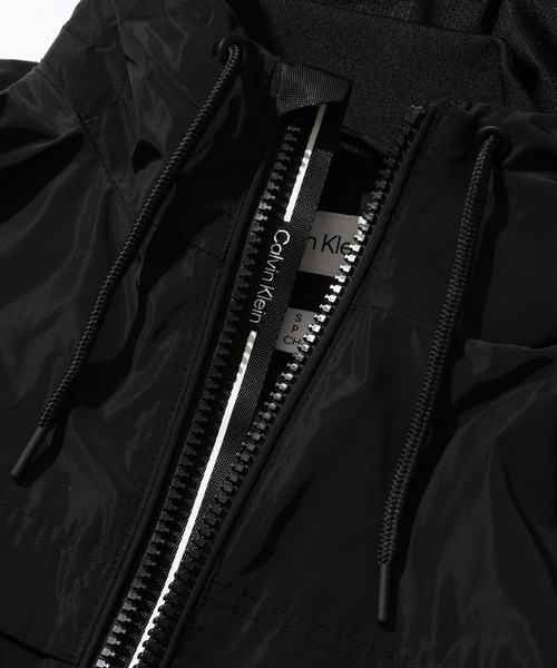 Calvin Klein（カルバン・クライン）の「【Calvin Klein/カルバンクライン】HOODED WINDBREAKER/フーテッドウインドブレーカー（ブルゾン・メンズ・ブラック・S/M/L/XL）」の9枚目の写真