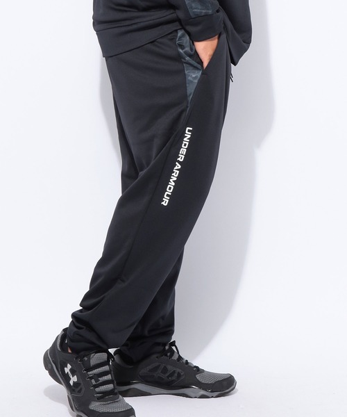 UNDER ARMOUR(アンダーアーマー)の「アンダーアーマー パンツ メンズ 大きいサイズ FITTED アーマーフリース カモ ジョガーパンツ トレーニング ランニング UNDER ARMOUR(その他パンツ・メンズ・ブラック/カーキ・3XL/4XL/5XL)」の2枚目の写真