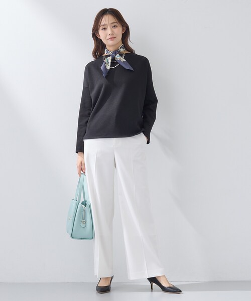 INDIVI（インディヴィ）の「【SETUP可能／洗える／UVケア】ライトジャージ ボトルネックトップス（Tシャツ/カットソー・レディース・オフホワイト/サックスブルー/ブラック/ダークグレー・05/13/15 /19/34/38）」の14枚目の写真