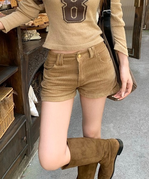 SHEENA(シーナ)の「コーデュロイショートパンツ(その他パンツ・レディース・ブラック/ブラウン/キャメル・M)」の8枚目の写真
