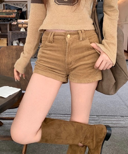 SHEENA(シーナ)の「コーデュロイショートパンツ(その他パンツ・レディース・ブラック/ブラウン/キャメル・M)」の10枚目の写真