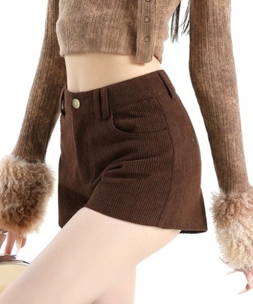 SHEENA(シーナ)の「コーデュロイショートパンツ(その他パンツ・レディース・ブラック/ブラウン/キャメル・M)」の16枚目の写真
