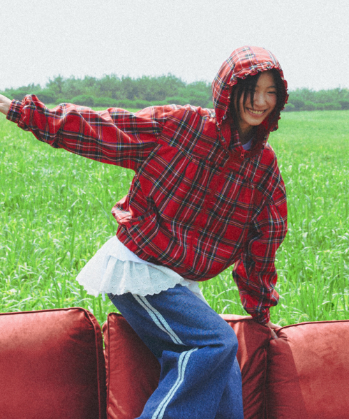 PENDANT FRILL HOODIE WIND JUMPER RED CHECK（ナイロンジャケット