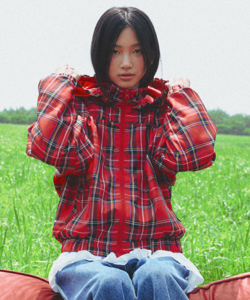 RONRON(ロンロン)の「PENDANT FRILL HOODIE WIND JUMPER RED CHECK(ナイロンジャケット・レディース・その他・FREE)」の5枚目の写真