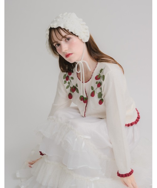Lolime by mellfy memory(ロリミー バイ メルフィーメモリー)の「strawberry patch cardigan(カーディガン/ボレロ・レディース・ホワイト/グレー・FREE)」の6枚目の写真