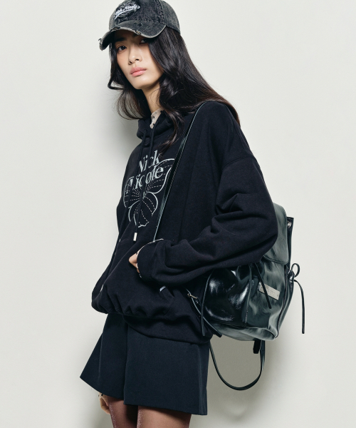 NICK&NICOLE（ニックアンドニコール）の「CRYSTAL LEATHER SHIRRING BACKPACK_BLACK（バックパック/リュック・レディース・その他・FREE）」の6枚目の写真