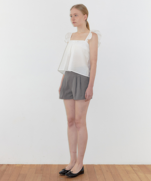 SINOON(シヌーン)の「Double Tuck Shorts (Grey)(その他パンツ・レディース・グレー・MEDIUM/SMALL)」の4枚目の写真