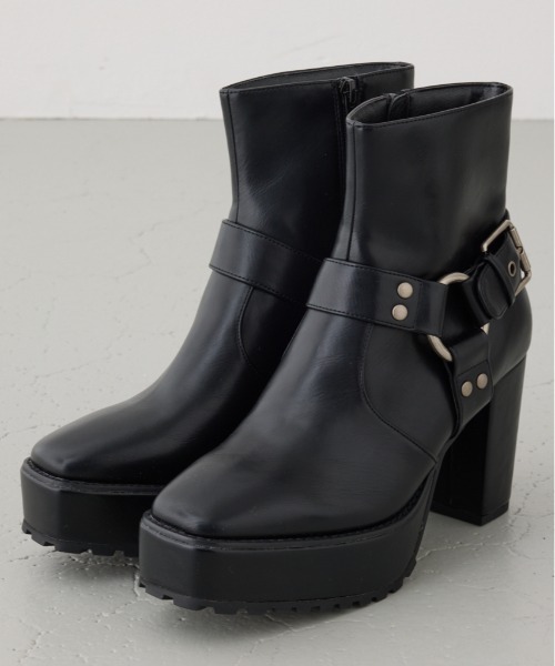 AZUL by moussy(アズールバイマウジー)の「エンジニアプラットフォームショートブーツ 靴(ブーツ・レディース・ブラック/ブラウン・SMALL/MEDIUM/LARGE)」の2枚目の写真