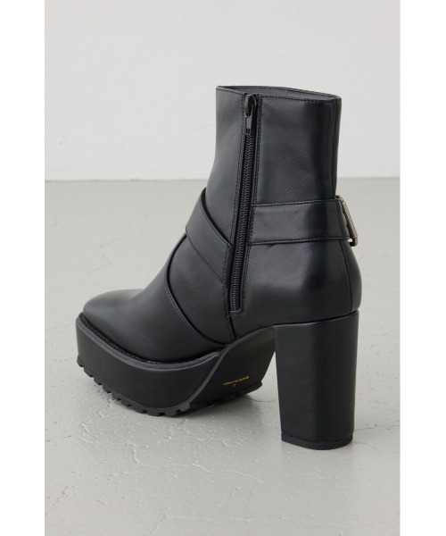 AZUL by moussy(アズールバイマウジー)の「エンジニアプラットフォームショートブーツ 靴(ブーツ・レディース・ブラック/ブラウン・SMALL/MEDIUM/LARGE)」の10枚目の写真