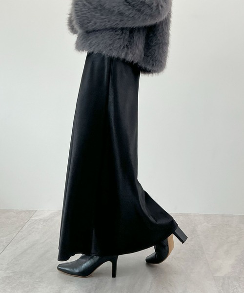 Futier land（フューティアランド）の「厚地サテンスカート（スカート・レディース・アイボリー/ブラック/ブラウン・MEDIUM/LARGE）」の5枚目の写真