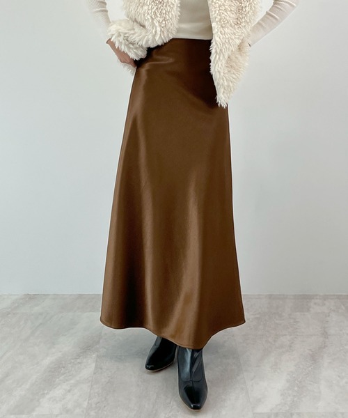 Futier land（フューティアランド）の「厚地サテンスカート（スカート・レディース・アイボリー/ブラック/ブラウン・MEDIUM/LARGE）」の9枚目の写真