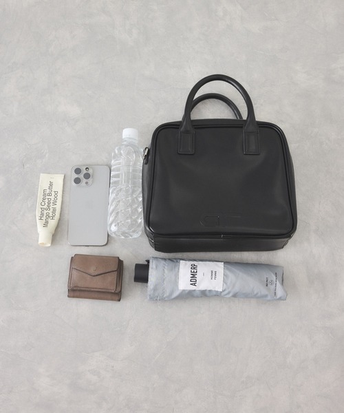 ADAM ET ROPE'（アダムエロペ）の「【サステナブル】ロゴボストンバッグ（ボストンバッグ・レディース・シルバー/ブラック・FREE）」の3枚目の写真