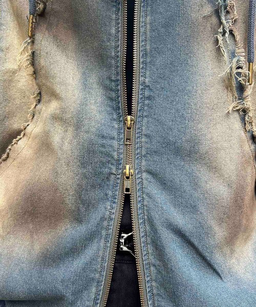 ILL'S(イルズ)の「グランジ加工 フルジップ デニムフーディ メンズ レディース ユニセックス(デニムジャケット・メンズ・ブラック/サックスブルー/ブラウン・M/L)」の11枚目の写真