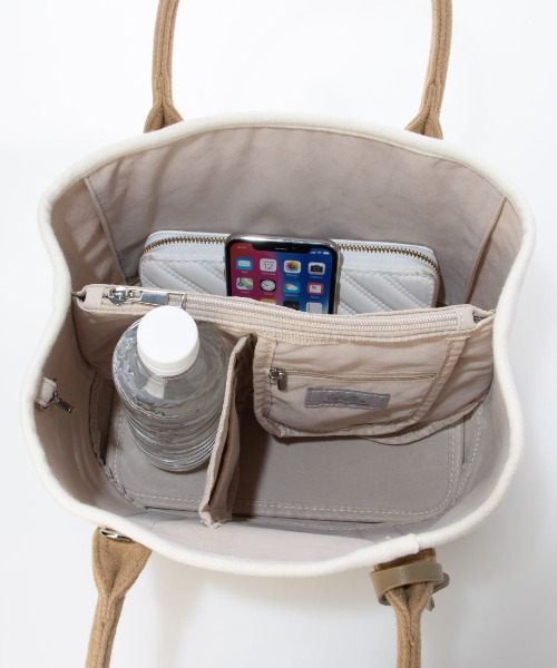 cache cache（カシュ カシュ）の「カシュカシュ cachechche / メルトン風パーテーショントート（トートバッグ・レディース・ダークグレー/ベージュ系その他2/イエロー系その他/グレー系その他・FREE）」の11枚目の写真