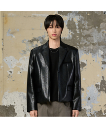 HYOJI（ヒョージ）の「FW 2ボタン クロップジャケット_レザー (ブラック)（ライダースジャケット）」