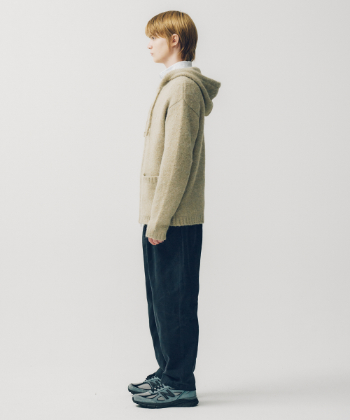 YALE(イェール)の「ヘアリーニットフードジップアップ_グレージュ(ニット/セーター・レディース・その他・SMALL/MEDIUM/LARGE/X-LARGE)」の11枚目の写真