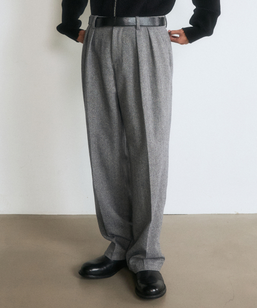 DUSTYWHITE（ダスティーホワイト）の「ヘリンボーンテーラードスラックス（スラックス・メンズ・その他・SMALL/LARGE/MEDIUM）」の4枚目の写真