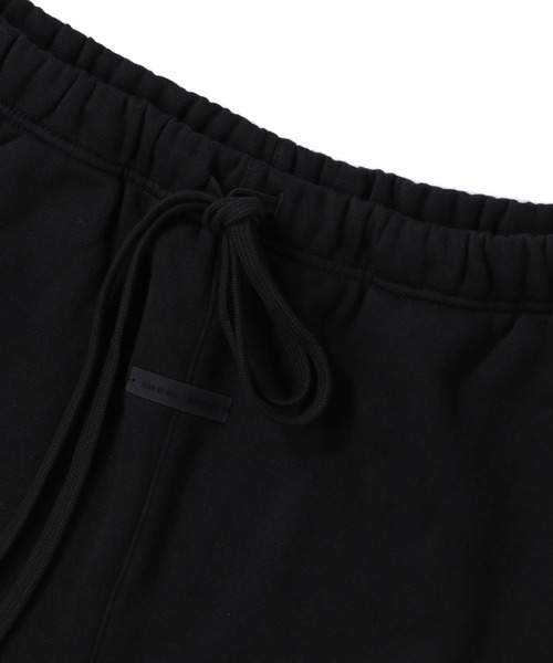 FOG ESSENTIALS（エフオージーエッセンシャルズ）の「ESSENTIALS Relaxed Fleece Sweatpant　エッセンシャルズ（スウェットパンツ・メンズ・ブラック系その他・MEDIUM/LARGE/SMALL）」の3枚目の写真