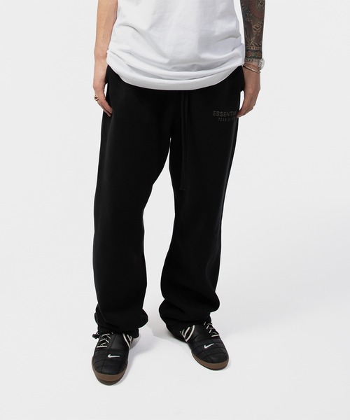 FOG ESSENTIALS（エフオージーエッセンシャルズ）の「ESSENTIALS Relaxed Fleece Sweatpant　エッセンシャルズ（スウェットパンツ・メンズ・ブラック系その他・MEDIUM/LARGE/SMALL）」の9枚目の写真