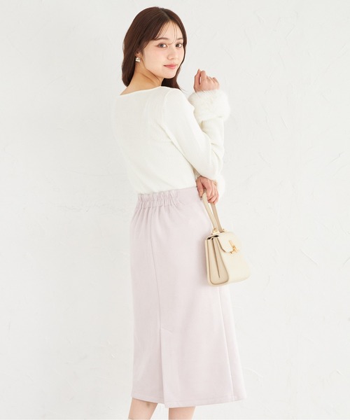 tocco closet(トッコ クローゼット)の「変形飾り釦付きスエードラップ風タイトスカート(スカート・レディース・ラベンダー/グレイッシュベージュ/ピンクベージュ・M)」の10枚目の写真