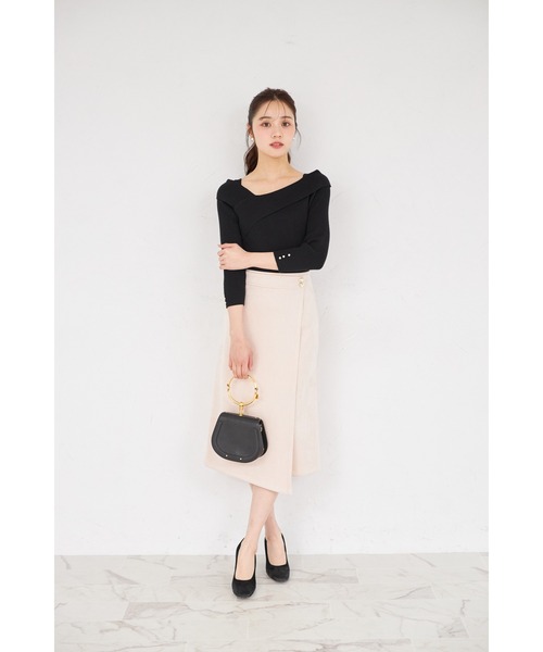 tocco closet(トッコ クローゼット)の「変形飾り釦付きスエードラップ風タイトスカート(スカート・レディース・ラベンダー/グレイッシュベージュ/ピンクベージュ・M)」の12枚目の写真