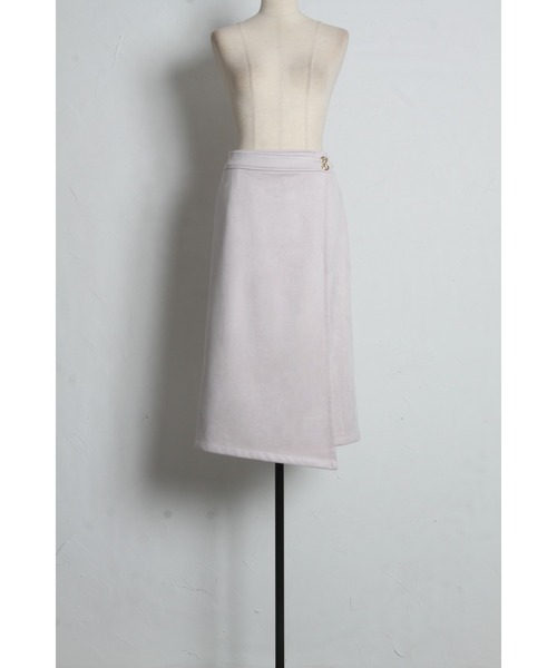 tocco closet(トッコ クローゼット)の「変形飾り釦付きスエードラップ風タイトスカート(スカート・レディース・ラベンダー/グレイッシュベージュ/ピンクベージュ・M)」の19枚目の写真