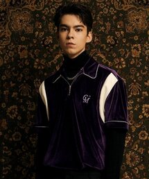 COME（シーオーエムイー）の「[UNISEX] Leather-Trimmed Velour Zip Polo (Purple)（ポロシャツ）」