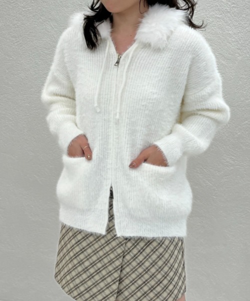 31 Sons de mode（トランテアン　ソン　ドゥ　モード）の「2025秋冬新作 一部店舗限定 ファーふわもこボアパーカー（パーカー・レディース・パープル/ホワイト・ﾌﾘ-）」の2枚目の写真