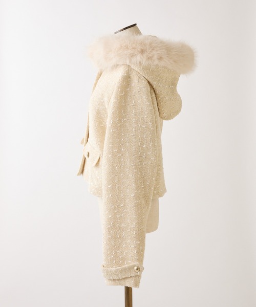 one after another NICE CLAUP(ワンアフターアナザーナイスクラップ)の「フェイクファー付きツイードジャケット(ブルゾン・レディース・アイボリー/ブラック/イエロー・FREE)」の7枚目の写真