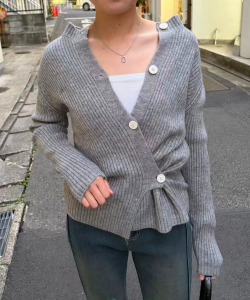 mebole(メボレ)の「Cross Waist Slim Knit Top(ニット/セーター・レディース・アイボリー/グレー・FREE)」の2枚目の写真