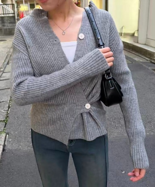 mebole(メボレ)の「Cross Waist Slim Knit Top(ニット/セーター・レディース・アイボリー/グレー・FREE)」の7枚目の写真